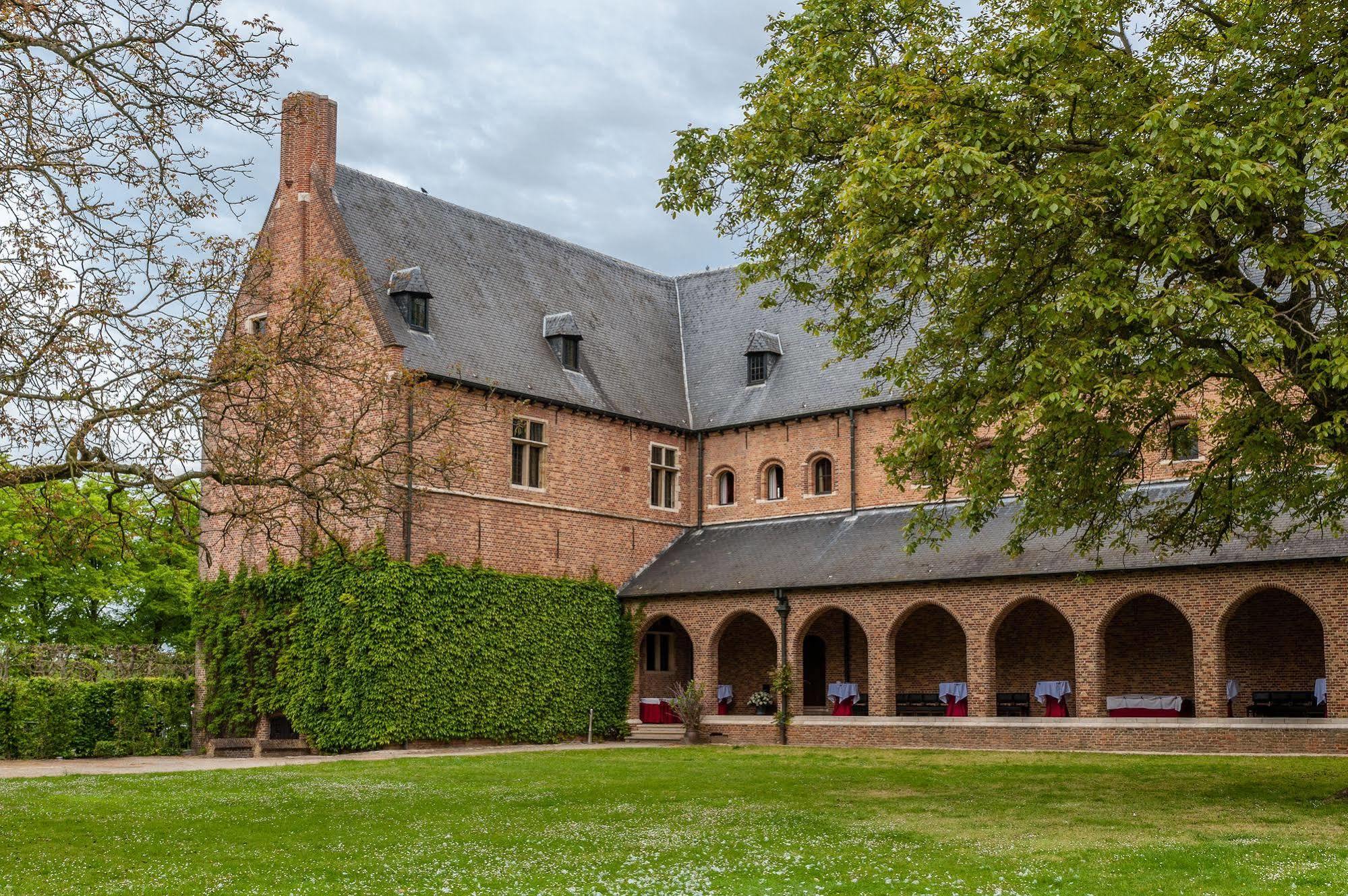 Priorij Corsendonk Hotel Oud-Turnhout Eksteriør billede
