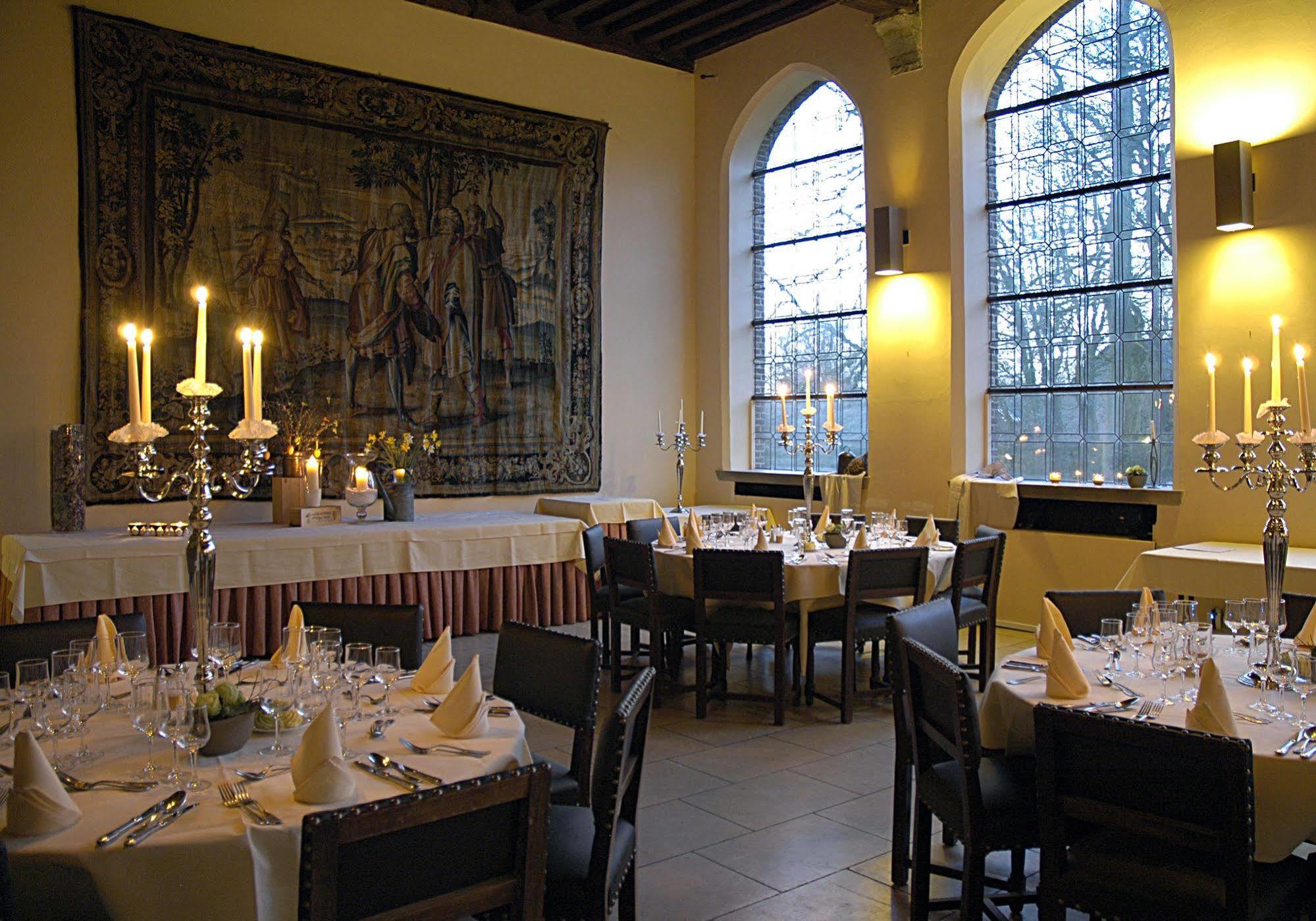 Priorij Corsendonk Hotel Oud-Turnhout Eksteriør billede